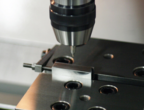 CNCマシニングセンタのツール摩耗検出で、加工精度向上が実現